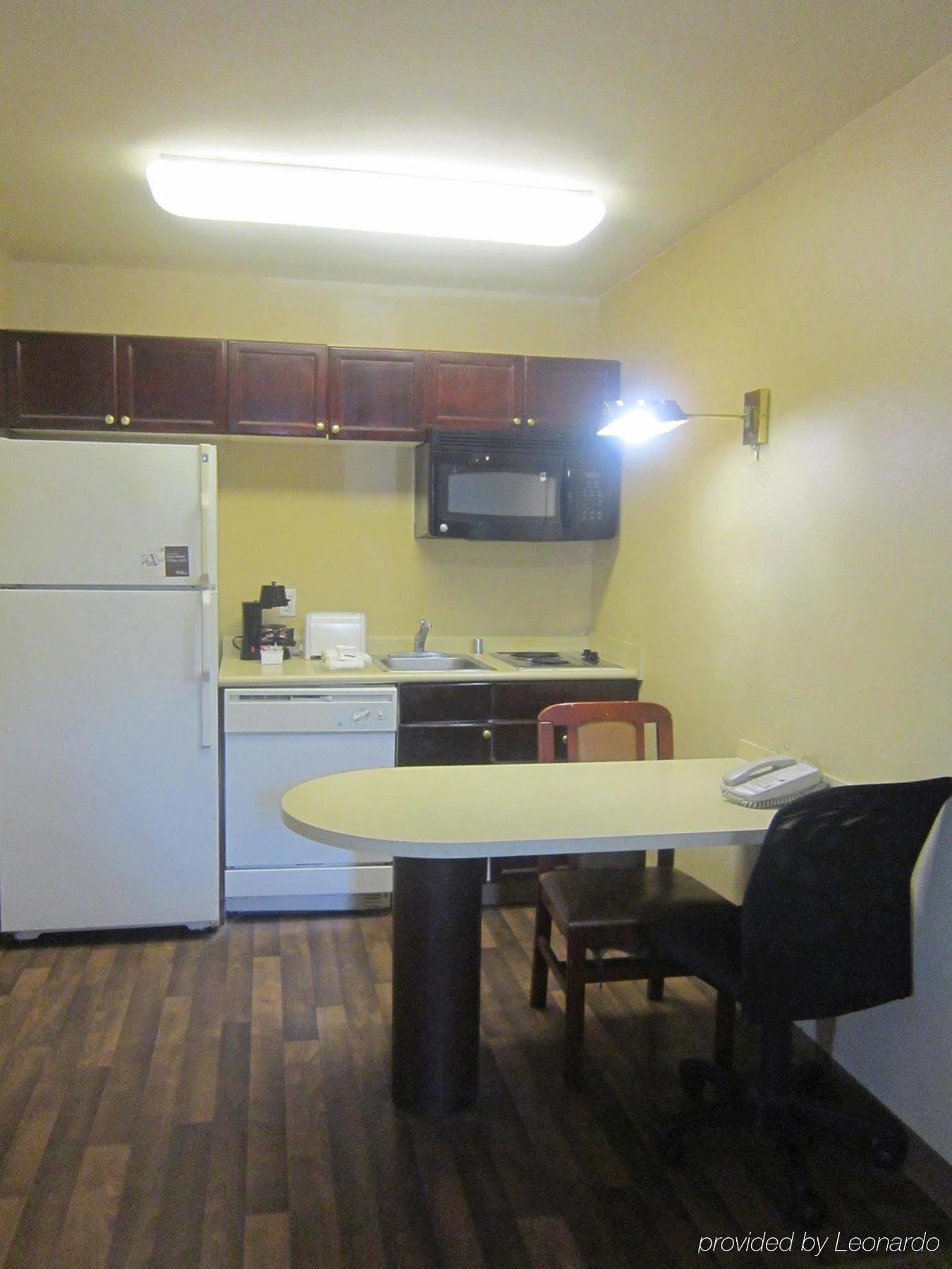 Sonesta Simply Suites Stafford Bagian luar foto